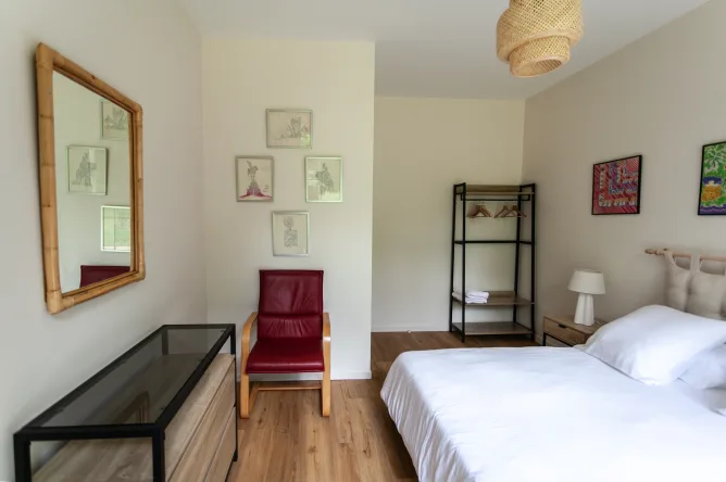 Chambre n°2 du gîte de l'Atelier à Darricau, Aureilhan, Landes