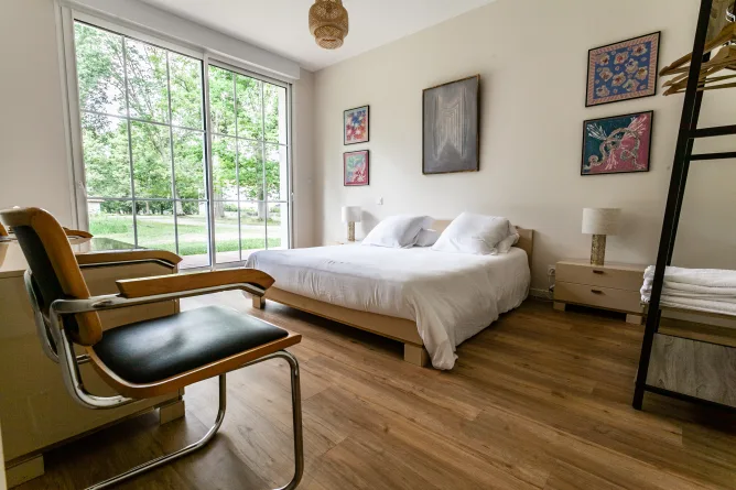 Chambre n°1 du gîte de l'Atelier à Darricau, Aureilhan, Landes
