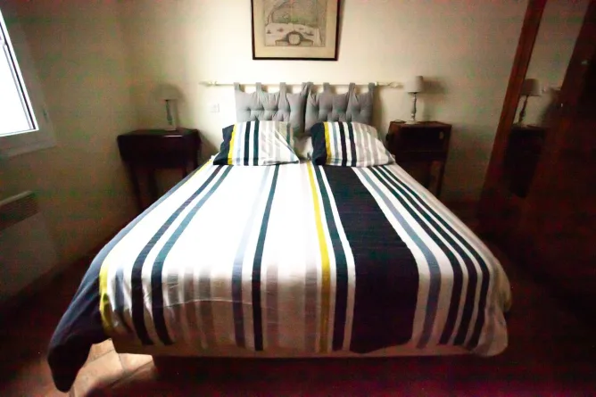 Bedroom with 160x190 bed