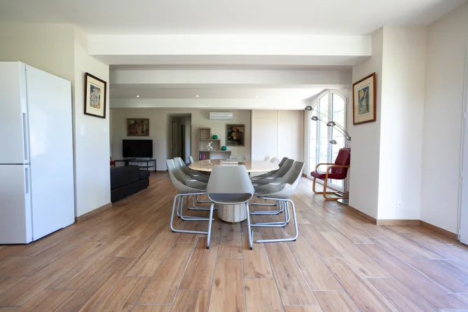 Le coin repas intérieur,